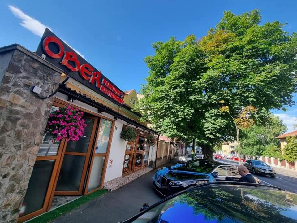 Pensiunea Ober Брашов Экстерьер фото